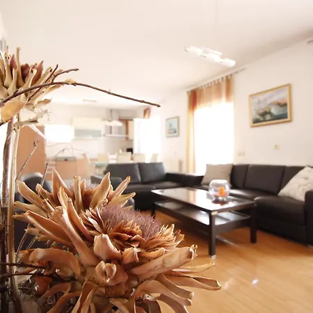 Tonka Apartman Trogir