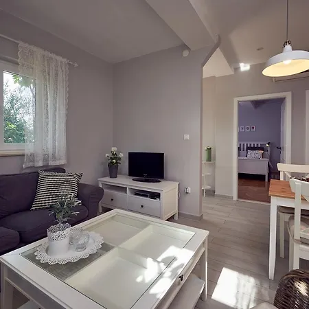 Tonka Apartman Trogir