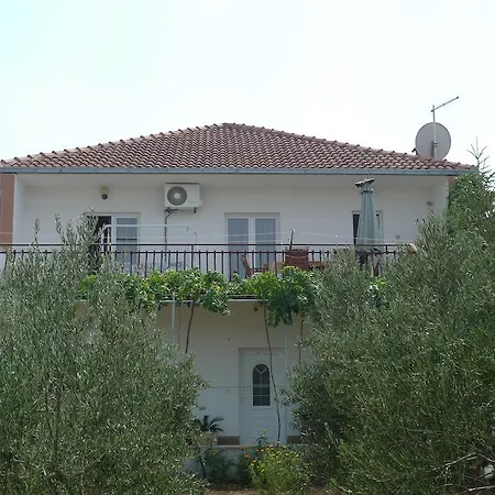 Tonka Διαμέρισμα *